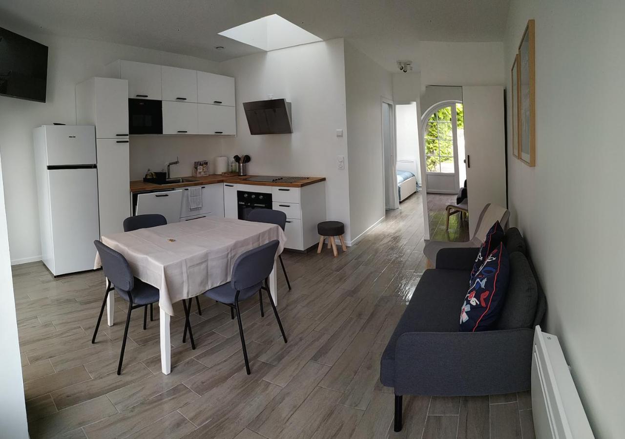 Charmant Et Lumineux Logement, Au Coeur De Кабур Екстериор снимка
