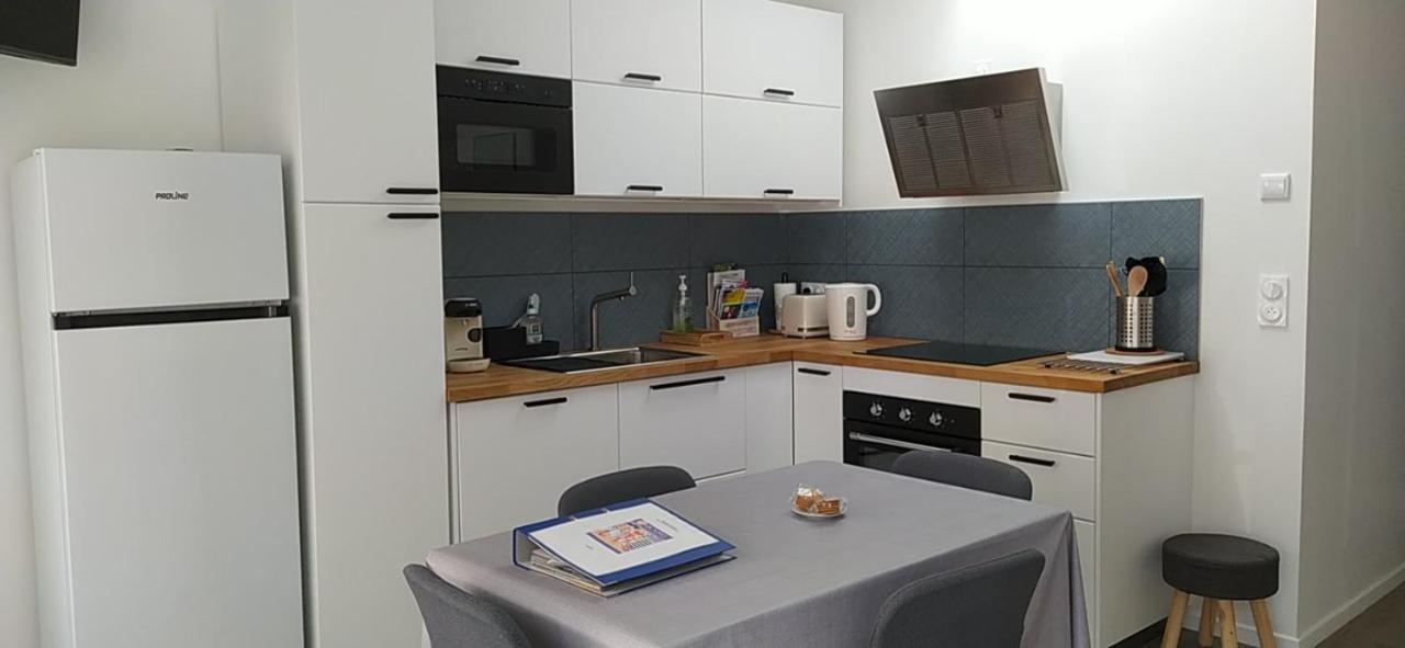 Charmant Et Lumineux Logement, Au Coeur De Кабур Екстериор снимка